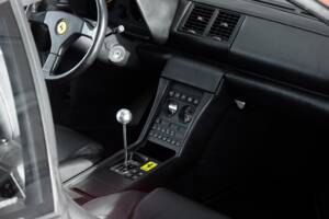 Afbeelding 49/50 van Ferrari 348 TB (1991)