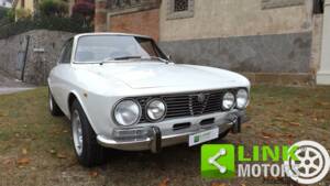 Bild 2/10 von Alfa Romeo 2000 GT Veloce (1972)
