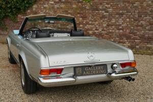 Imagen 17/50 de Mercedes-Benz 280 SL (1969)
