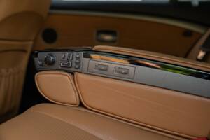 Bild 35/50 von BMW 745Li (2001)