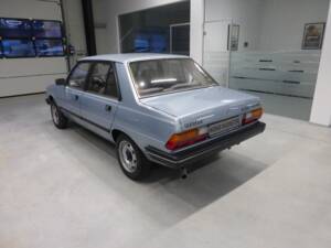 Bild 4/24 von Peugeot 305 (1986)