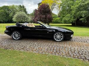 Image 5/30 de Aston Martin DB 7 Vantage Volante (2003)