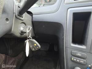 Image 21/39 de Volvo V 70 XC 2.4T (2001)