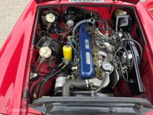 Image 30/44 of MG MGC (1969)