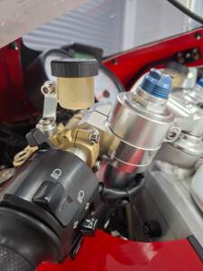 Image 11/15 of Bimota YB11 Superleggera (1998)