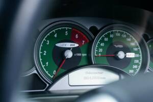 Image 29/45 of Holden LSV R300 (2002)