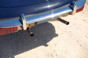 Image 37/50 de Jaguar E-Type (1969)
