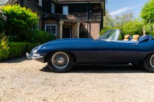 Bild 35/50 von Jaguar XK-E (1967)