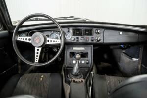 Afbeelding 6/50 van MG MGB GT (1972)