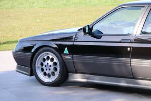 Imagen 32/50 de Alfa Romeo 164 3.0 V6 Quadrifoglio (1991)
