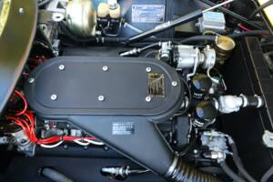 Image 37/50 of Ferrari 365 GTB/4 Daytona (1973)