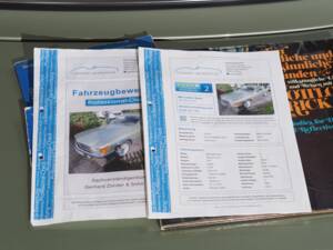 Image 50/66 of Mercedes-Benz 450 SLC (1977)