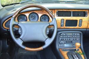 Afbeelding 40/50 van Jaguar XKR (2000)