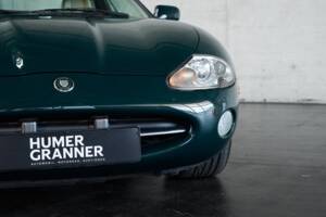 Bild 29/50 von Jaguar XK8 4.0 (2002)