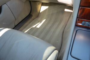 Afbeelding 40/50 van Lexus LS 430 (2002)