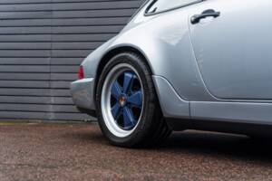Afbeelding 52/61 van Porsche 911 Carrera 4 (1990)