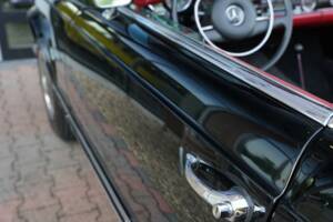 Image 41/50 of Mercedes-Benz 280 SL (1969)