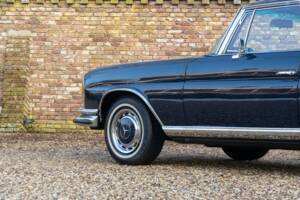 Bild 22/50 von Mercedes-Benz 280 SE 3,5 (1970)