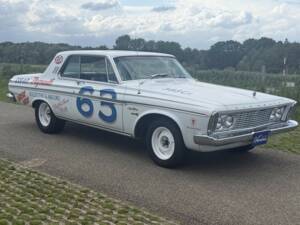 Image 7/22 of Plymouth Sport Fury (1963)