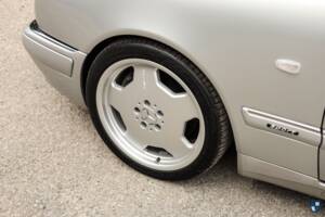 Image 92/98 de Mercedes-Benz E 50 AMG (1996)