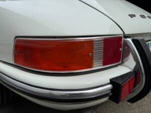 Image 38/60 de Porsche 911 2.4 T (1971)
