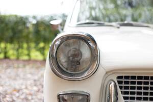 Image 45/50 of Triumph Herald 1200 (1967)