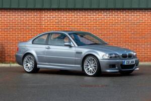 Image 11/50 of BMW M3 (2005)