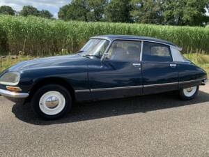 Afbeelding 6/8 van Citroën D Super (1971)
