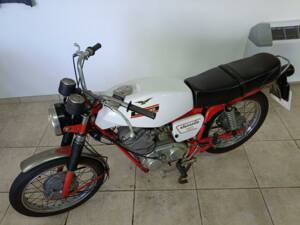 Image 21/29 de Moto Guzzi Stornello 160 (1972)