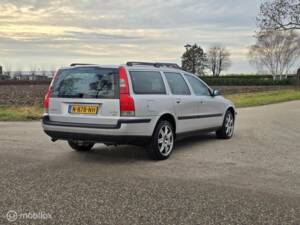 Image 9/39 de Volvo V 70 XC 2.4T (2001)