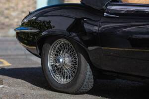 Bild 24/50 von Jaguar E-Type V12 (1973)