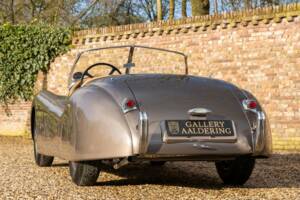 Image 34/50 of Jaguar XK 120 OTS (1952)