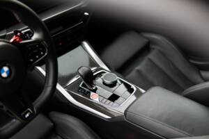 Image 20/32 of BMW M3 Competition Touring xDrive (2024)
