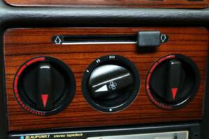 Image 20/50 of Mercedes-Benz 280 CE (1980)