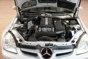 Image 25/32 of Mercedes-Benz SLK 200 Kompressor (2004)