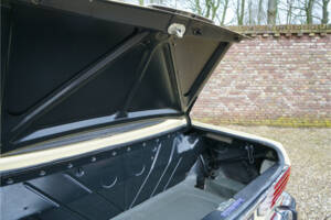 Image 44/50 of Mercedes-Benz 450 SL (1973)