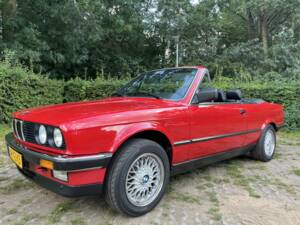 Image 5/8 de BMW 325i (1986)