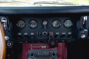 Image 14/20 de Jaguar Type E (2+2) (1967)