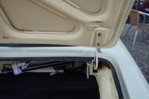 Image 47/50 de Alfa Romeo 1600 Spider Duetto (1967)