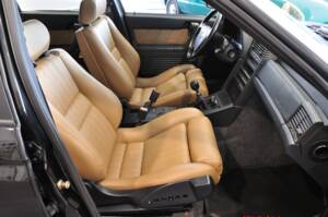 Obraz 25/34 pojazdu Alfa Romeo 164 3.0 24V Q4 (1996)