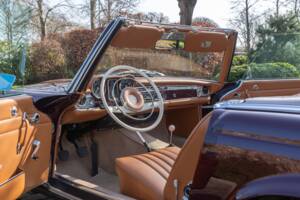 Image 18/35 de Mercedes-Benz 230 SL (1963)