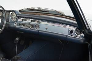 Bild 38/48 von Mercedes-Benz 280 SL (1968)