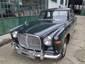 Image 5/34 of Rover 3 Litre Mk II (1963)