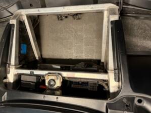 Image 14/26 of Renault Sport Spider (1997)