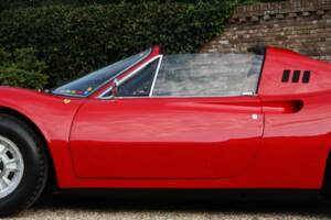 Image 42/50 of Ferrari Dino 246 GTS (1974)