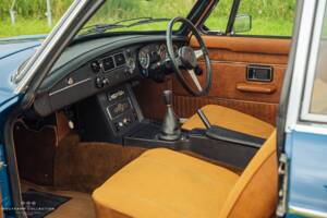 Image 19/40 of MG MGB GT V8 (1973)