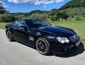 Image 2/9 of Mercedes-Benz SL 55 AMG (2003)