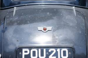 Image 17/36 of Morris Minor 1000 (1956)