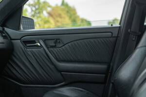 Image 30/50 of Mercedes-Benz C 36 AMG (1995)