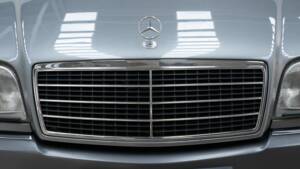 Bild 5/15 von Mercedes-Benz 300 SE (1992)
